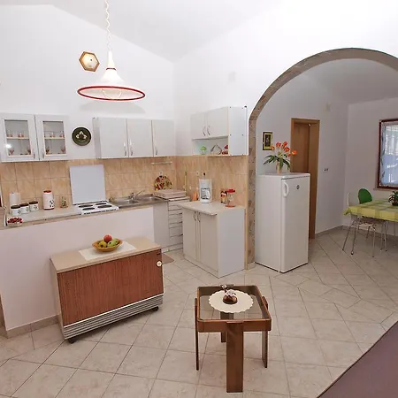Apartment Silva 893 Pula